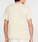 Nike futura tee beige Nike futura tee beige