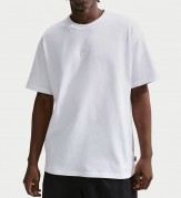 Premium essentials tee white front
